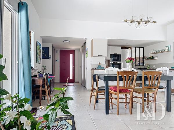 Royan : Maison de 2020 plain-pied 175 m² avec piscine