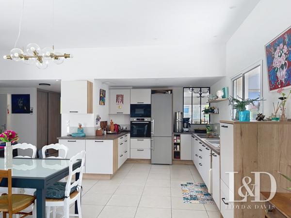 Royan : Maison de 2020 plain-pied 175 m² avec piscine