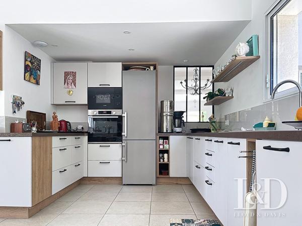 Royan : Maison de 2020 plain-pied 175 m² avec piscine