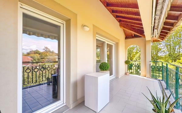 Appartement à vendre    5 pièces • 117 m2 Veigy-Foncenex