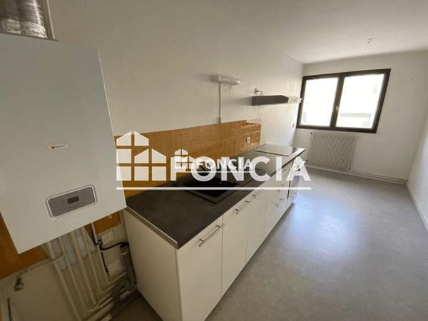 Location Appartement 3 pièces 79 m² - 111 117 BOULEVARD CARNOT Agen 47000