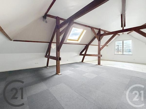 Immeuble à vendre  180 m 2   ST ETIENNE DU ROUVRAY  - 76