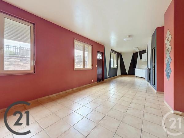 Immeuble à vendre  180 m 2   ST ETIENNE DU ROUVRAY  - 76