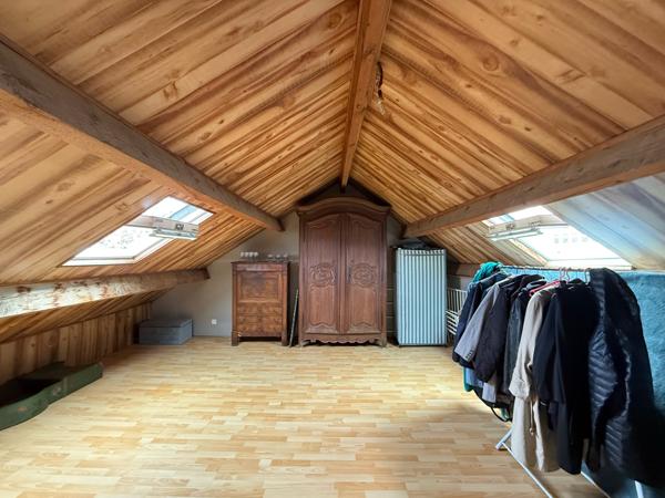 La Ferté-Gaucher (77320) Maison familiale 107m² - 2 Chambres - DIAG : C/A terrain hors zone inondable - le tout sur 690 m²
