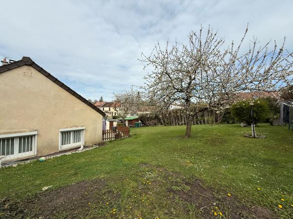 La Ferté-Gaucher (77320) Maison familiale 107m² - 2 Chambres - DIAG : C/A terrain hors zone inondable - le tout sur 690 m²