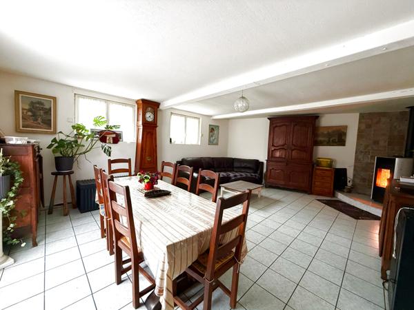 La Ferté-Gaucher (77320) Maison familiale 107m² - 2 Chambres - DIAG : C/A terrain hors zone inondable - le tout sur 690 m²