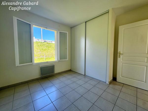 Maison de plain-pied - 3 chambres - Jardin - Garage