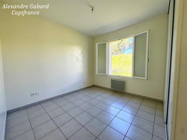 Maison de plain-pied - 3 chambres - Jardin - Garage