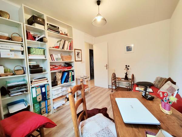 T4 lumineux au calme, de plain pied, garage,