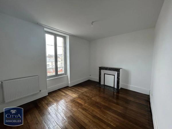 Appartement à louer 3 pièces 55.98m² Nevers (58000)