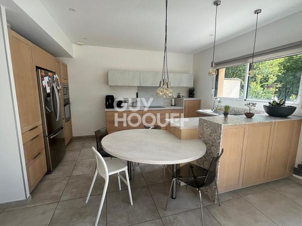 Maison contemporaine de 200 m² ?Prestations haut de gamme ? 5 chambres ? Sous-sol total ? Terrain de 1 190 m² ? Tournan-en-Brie