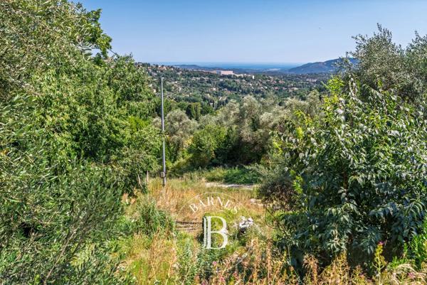 Grasse, Terrain  2 300 m² à vendre
