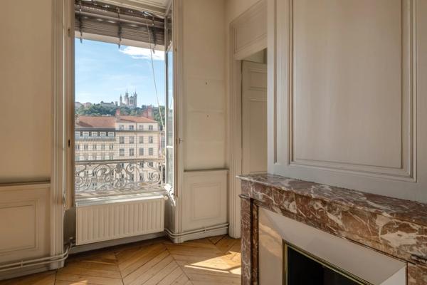 Exclusivité - Jacobins - Appartement en étage élevé de 125,60m² - 3 chambres
