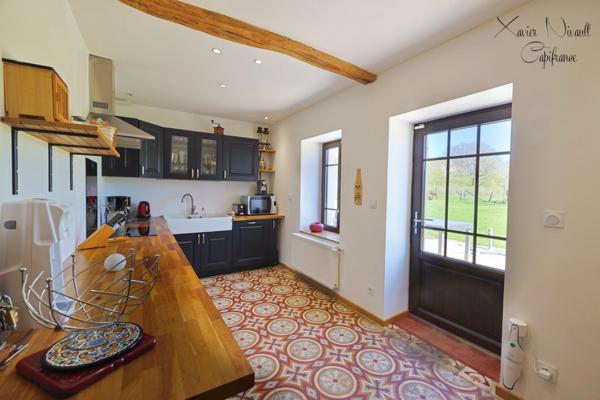 Maison à vendre 11 pièces SAINT AMOUR (39)