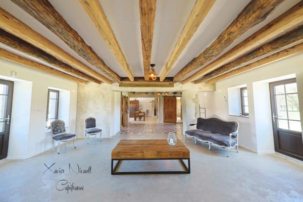 Maison à vendre 11 pièces SAINT AMOUR (39)