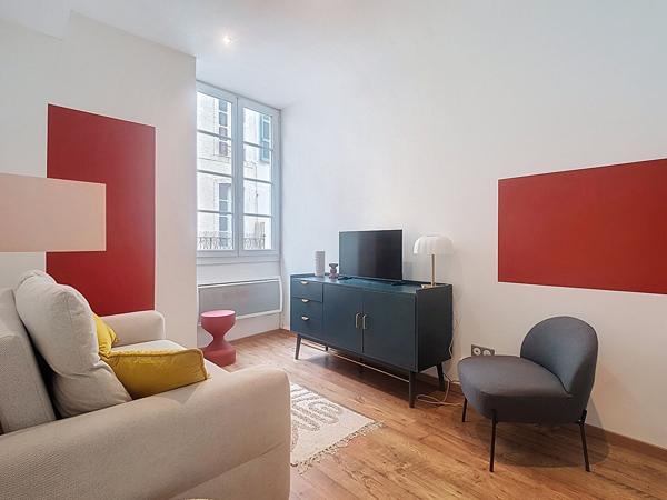 A Louer PAU HYPERCENTRE - Appartement T2 de 31,93m² meublé