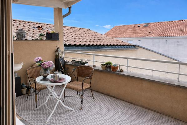 APPARTEMENT AVEC BALCON