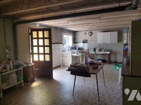 Maison à vendre à Saint-Sulpice-le-Guérétois (23000) en Creuse (23) comprenant :
- Un sous-sol...