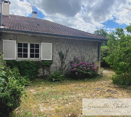 CRAPONNE - Grande maison familiale au calme – espace, potentiel et proximité des commodités