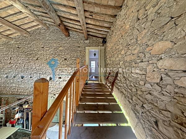 Maison de village
                                                                                                                                                                                                                                                                                                                        7 pièce(s)                                                                                                                                                                                                          4 chambre(s)                                                                                                                                                                                                          225  m²