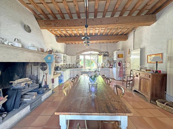 Maison de village
                                                                                                                                                                                                                                                                                                                        7 pièce(s)                                                                                                                                                                                                          4 chambre(s)                                                                                                                                                                                                          225  m²