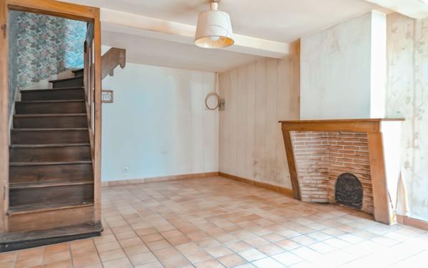 Maison à vendre    7 pièces • 400 m2 Renwez