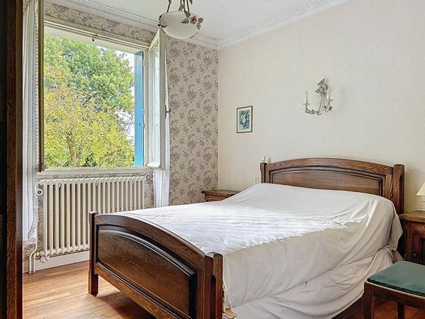 Maison à vendre à Briec : 5 chambres et un sous-sol pour les rêveurs !