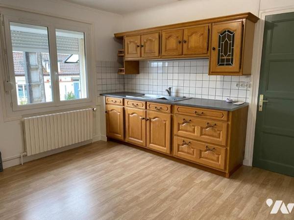AUBE - Immeuble de 3 appartements