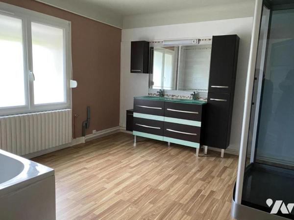 AUBE - Immeuble de 3 appartements