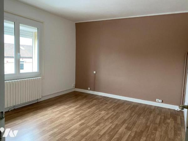 AUBE - Immeuble de 3 appartements