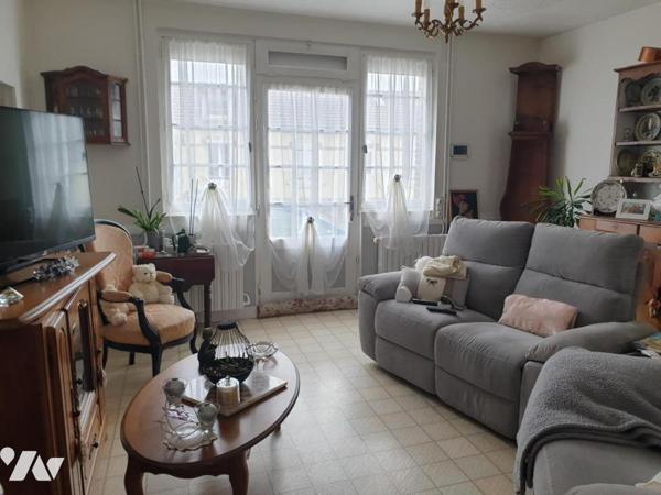AUBE - Immeuble de 3 appartements