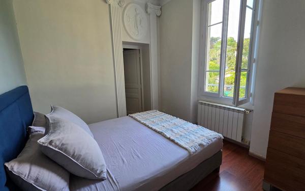 Appartement à vendre    2 pièces • 53 m2 La Seyne-sur-Mer