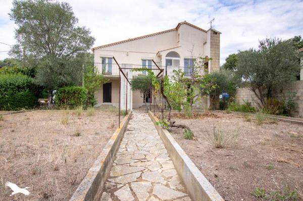 Maison à vendre |  Saint-Jean-de-Védas |  10 pièces | 230 m²