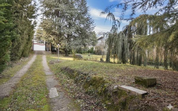 Terrain à vendre    Pierre-Bénite