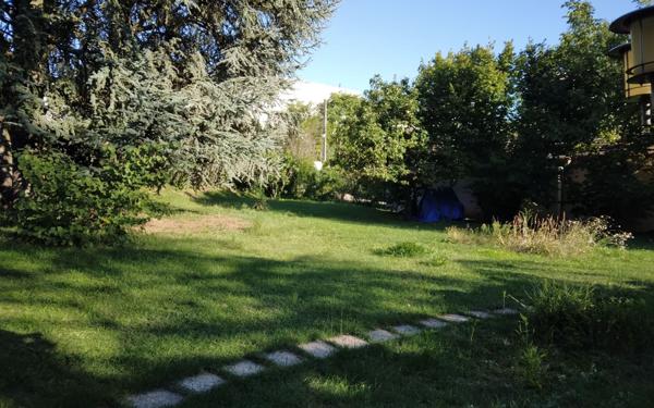 Terrain à vendre    Pierre-Bénite