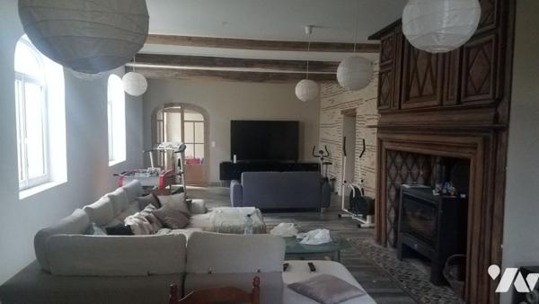 GRANDE PROPRIETE avec un pigeonnier sur un terrain de 12 000m².