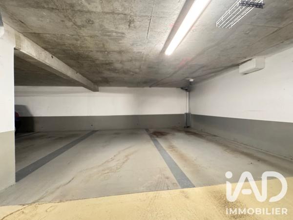 Location studio 27 m² Issy-les-Moulineaux