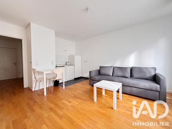 Location studio 27 m² Issy-les-Moulineaux