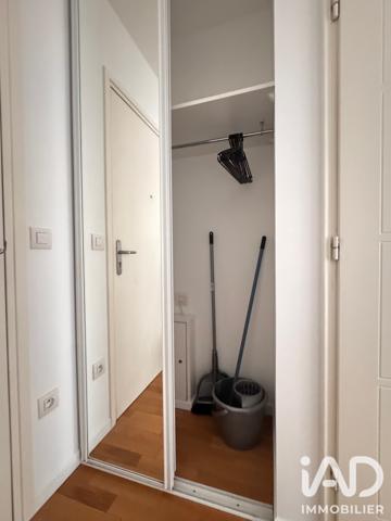 Location studio 27 m² Issy-les-Moulineaux