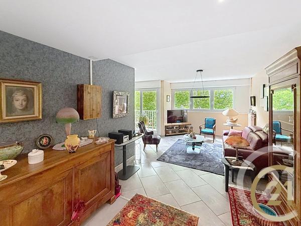 Appartement F4 à vendre  4 pièces - 77,28 m 2   MONTBELIARD  - 25