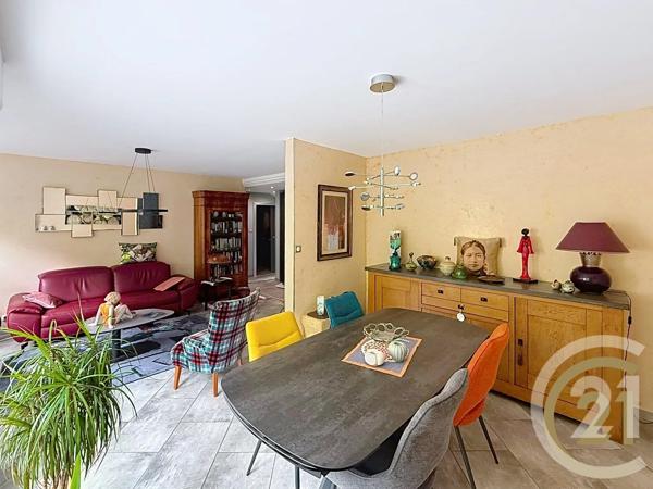 Appartement F4 à vendre  4 pièces - 77,28 m 2   MONTBELIARD  - 25