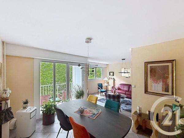 Appartement F4 à vendre  4 pièces - 77,28 m 2   MONTBELIARD  - 25