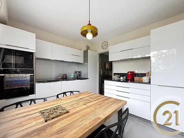Appartement F4 à vendre  4 pièces - 77,28 m 2   MONTBELIARD  - 25