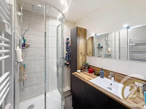 Appartement F4 à vendre  4 pièces - 77,28 m 2   MONTBELIARD  - 25