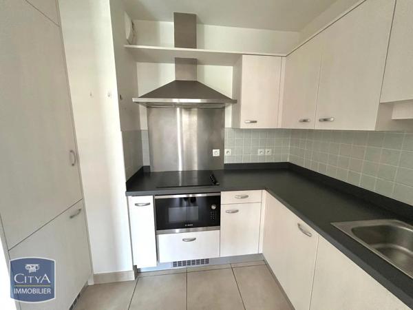Appartement à louer 4 pièces 79.01m² Voiron (38500)