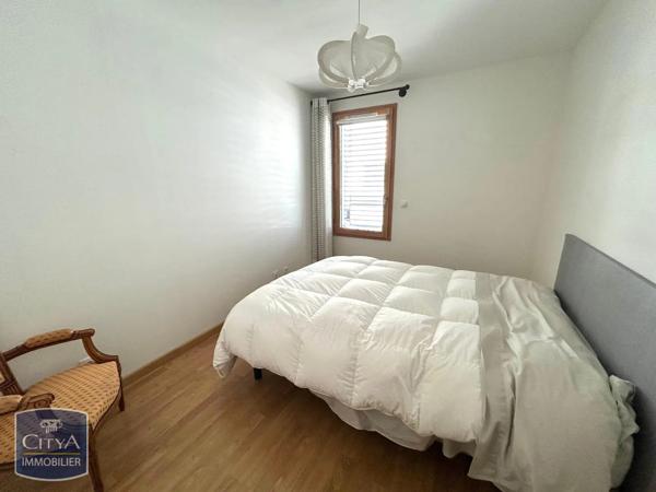 Appartement à louer 4 pièces 79.01m² Voiron (38500)