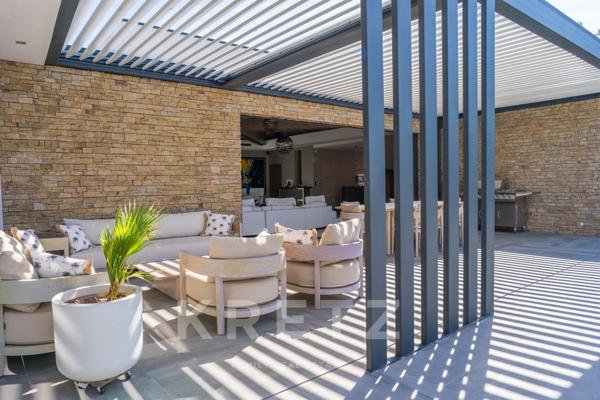 Exceptionnelle villa en bord de mer