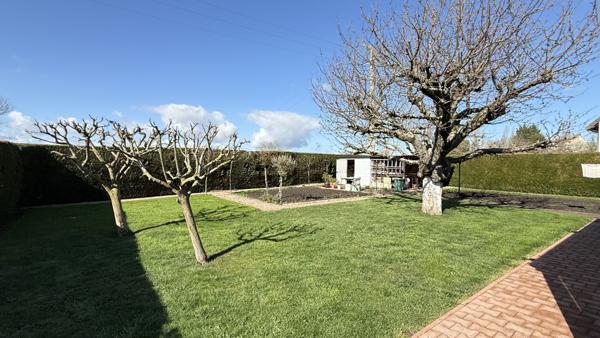 Saint-Gérand-le-Puy (03150) Viager occupé sans rente - Monsieur et Dame 75 ans - Agréable maison individuelle avec jardin et garage
