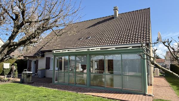 Saint-Gérand-le-Puy (03150) Viager occupé sans rente - Monsieur et Dame 75 ans - Agréable maison individuelle avec jardin et garage