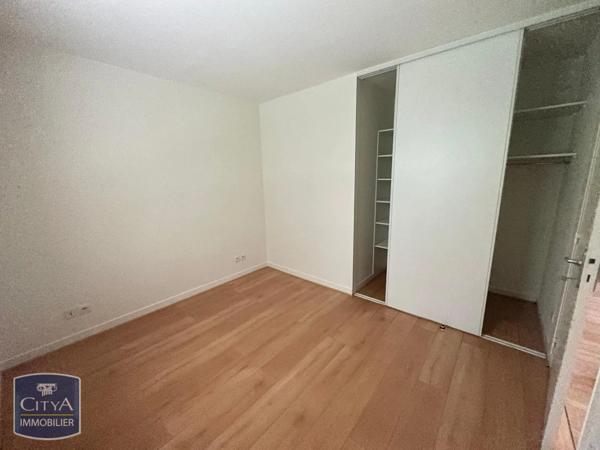 Appartement à louer 2 pièces 44.82m² Poitiers (86000)